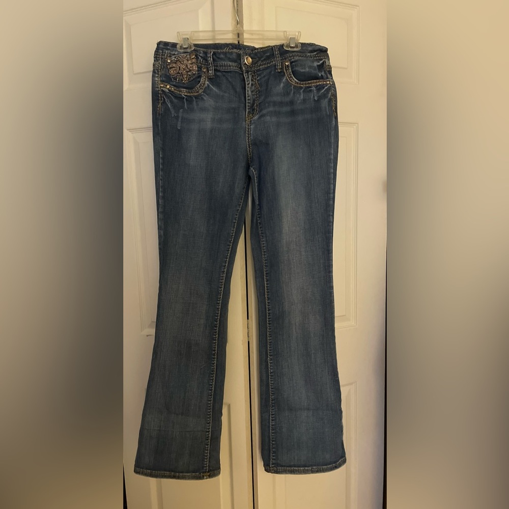 Grace by LA Jean’s Size 14 Rhinestones & inside bottom hem noSew tape residue.